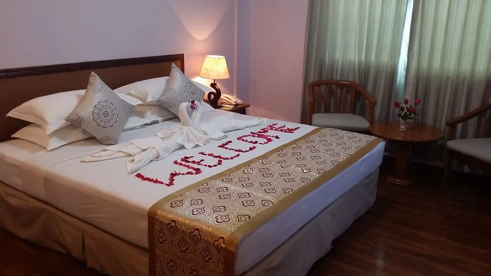 Great Glory Hotel Yangon 2*,  Myanmar